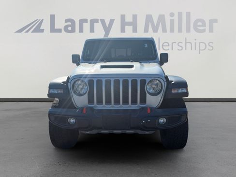 Used 2023 Jeep Gladiator Mojave w/ Cold Weather Group AWD/4WD image 9
