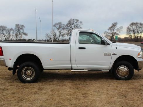 Used 2018 RAM 3500 Tradesman w/ Chrome Appearance Group image 10