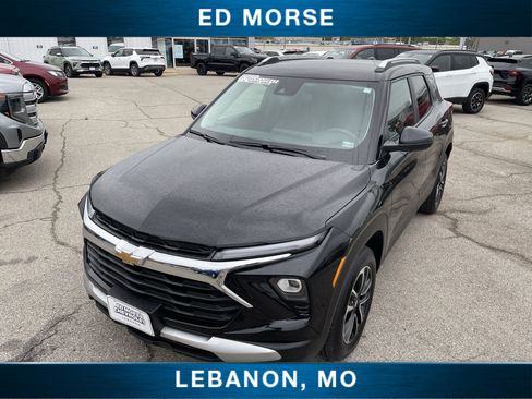 Used 2025 Chevrolet TrailBlazer LT AWD/4WD image 19