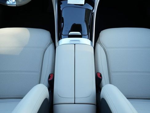 Certified 2026 Mercedes-Benz GLC 300 4MATIC image 28