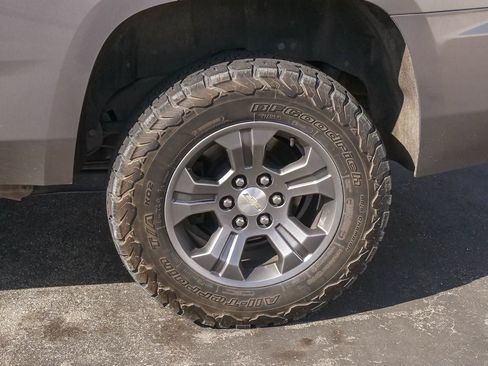 Used 2017 Chevrolet Tahoe LT AWD/4WD image 6