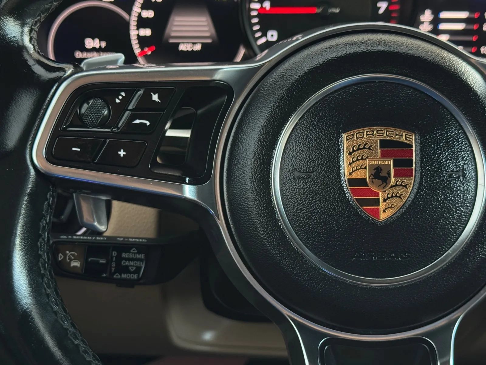 Used 2019 Porsche Cayenne AWD/4WD image 28