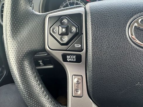 Used 2016 Toyota 4Runner SR5 AWD/4WD image 20