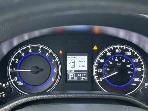 Used 2014 INFINITI Q60 Convertible w/ Premium Package image 22