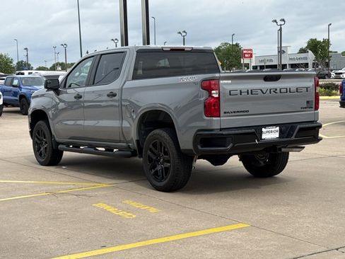 Used 2024 Chevrolet Silverado 1500 Custom Trail Boss w/ Turbomax Blackout Package AWD/4WD image 9