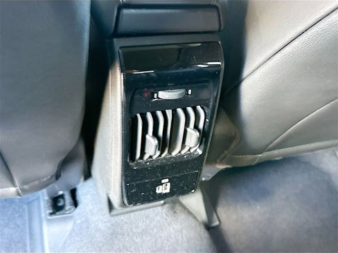 Used 2025 Jeep Compass Latitude w/ Sun & Sound Group image 28