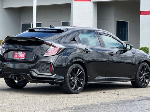Used 2018 Honda Civic Sport image 2