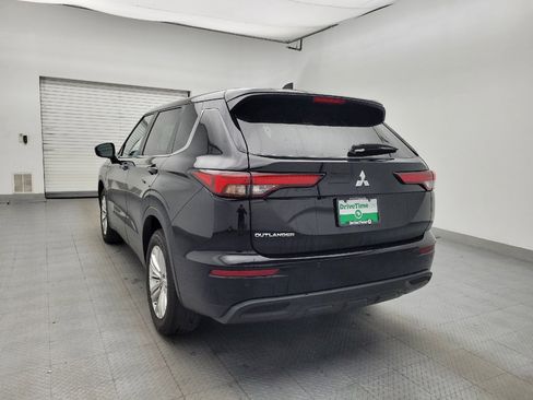Used 2024 Mitsubishi Outlander ES FWD image 6