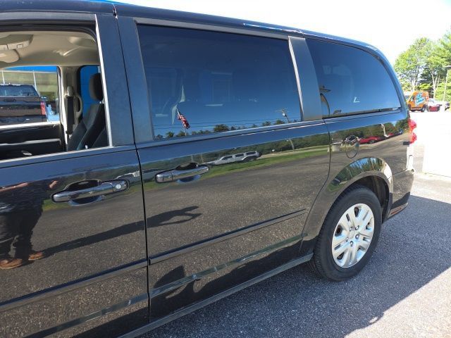 Used 2017 Dodge Grand Caravan SE w/ Power Window Group FWD image 32