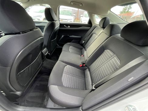 Used 2025 Kia K5 LXS image 24