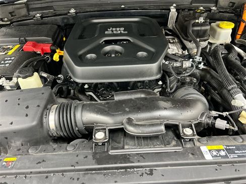 Used 2021 Jeep Wrangler Unlimited Rubicon 4xe w/ Cold Weather Group image 25