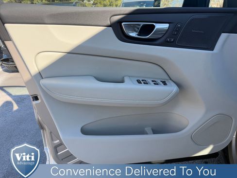 New 2026 Volvo XC60 B5 Ultra w/ Protection Package Premier image 11