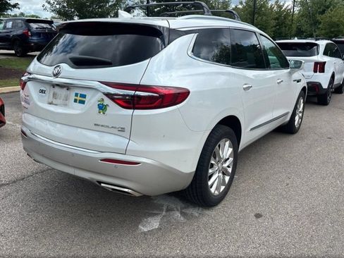 Used 2018 Buick Enclave Premium w/ Experience Buick Package AWD/4WD image 8