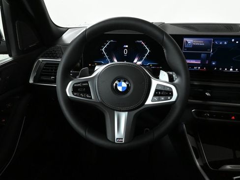 New 2026 BMW X5 xDrive40i w/ M Sport Package image 18