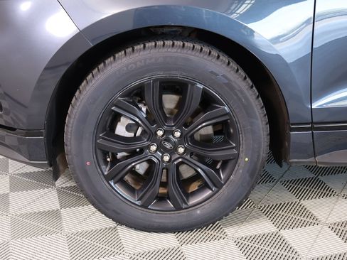 Used 2022 Ford Edge SE w/ Black Appearance Package AWD/4WD image 16