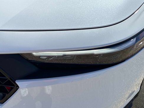 Used 2023 Honda Accord Sport image 9