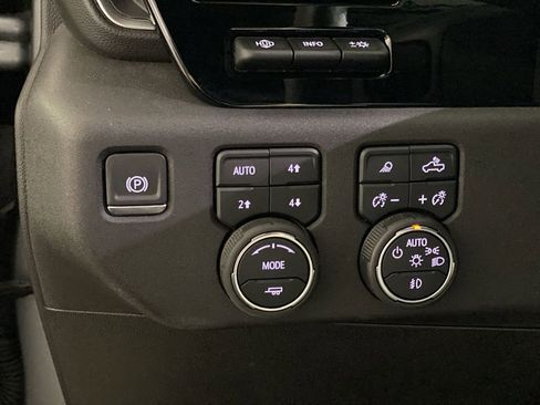 Certified 2024 Chevrolet Silverado 3500 High Country w/ High Country Premium Package AWD/4WD image 43