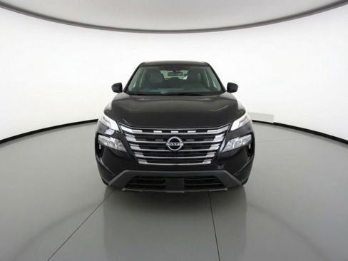 Used 2025 Nissan Rogue SV FWD image 2