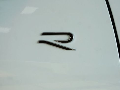 New 2026 Volkswagen Tiguan SEL R-Line AWD/4WD image 3