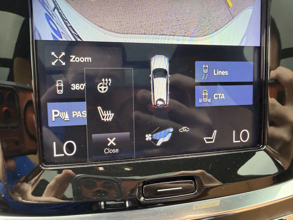 Used 2020 Volvo V60 T5 Momentum FWD image 19