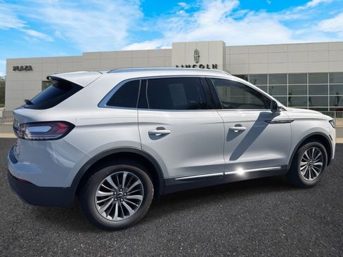 Used 2019 Lincoln Nautilus Select w/ Cargo Utility Package image 3