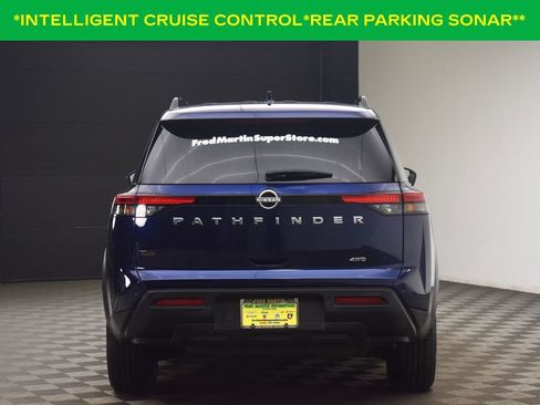 Used 2025 Nissan Pathfinder SV AWD/4WD image 9