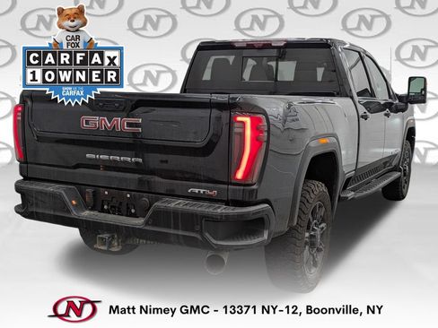 Used 2024 GMC Sierra 2500 AT4 w/ AT4 Premium Plus Package AWD/4WD image 3