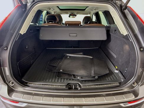 Used 2018 Volvo XC60 T6 Inscription w/ Convenience Package image 35