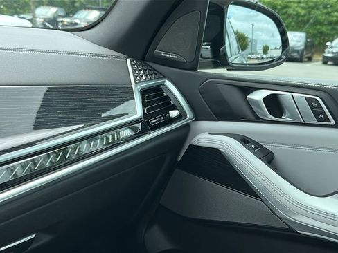 Used 2024 BMW X5 M60i w/ Climate Comfort Package image 22