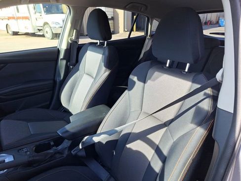 Used 2023 Subaru Crosstrek 2.0i Premium image 5