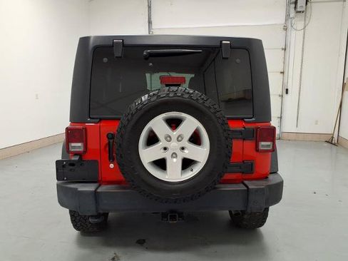 Used 2018 Jeep Wrangler Unlimited Sport S AWD/4WD image 4