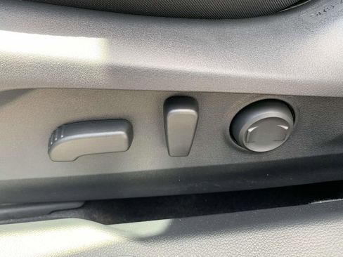 Used 2025 Subaru Outback Premium w/ Popular Package #1 image 5