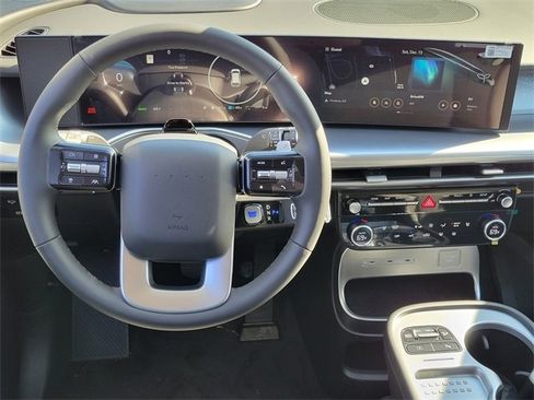 New 2026 Hyundai Ioniq 9 SE image 4