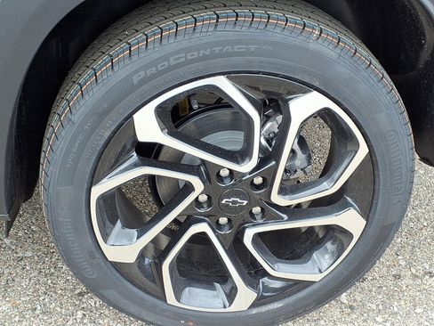 New 2026 Chevrolet Trax RS w/ Sunroof Package FWD image 7