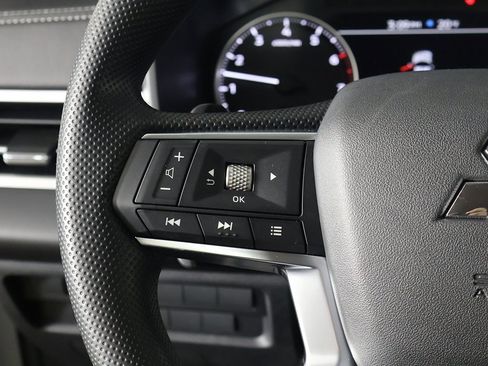 New 2026 Mitsubishi Outlander ES image 38