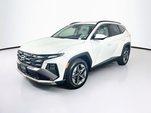 Used 2025 Hyundai Tucson SEL AWD/4WD image 3