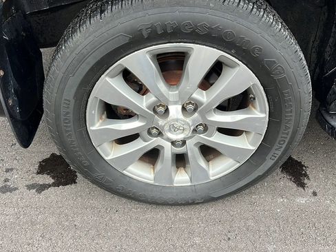 Used 2010 Toyota Sequoia Limited image 37