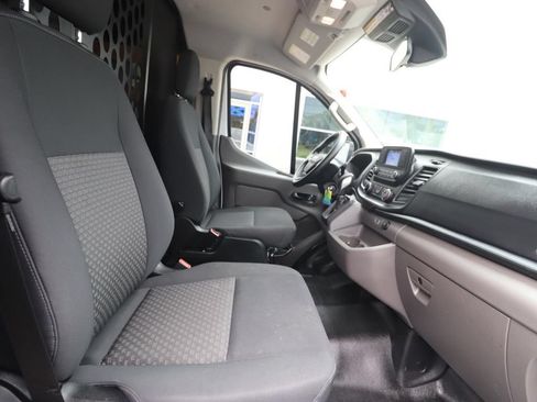 Certified 2025 Ford Transit 250 Low Roof w/ Exterior Upgrade Package RWD image 9
