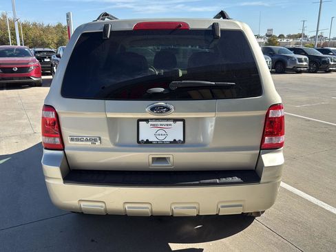 Used 2012 Ford Escape XLT image 8