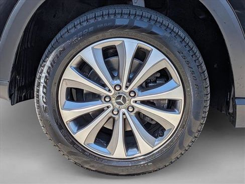 Used 2020 Mercedes-Benz GLE 350 4MATIC image 25