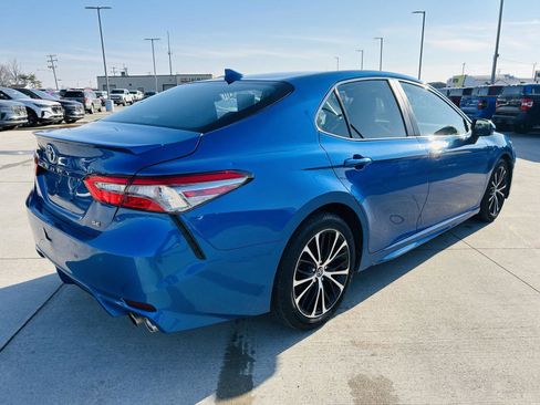 Used 2019 Toyota Camry SE image 34