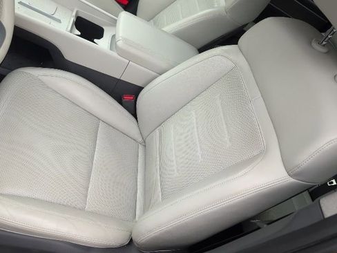 Used 2024 Hyundai Santa Fe Limited FWD image 19