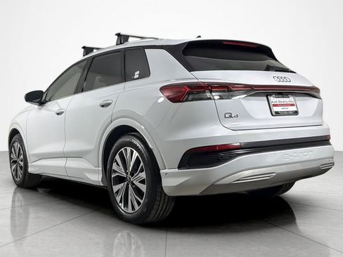 Used 2024 Audi Q4 e-tron Premium Plus RWD image 3
