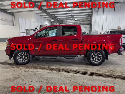 Used 2021 GMC Canyon AT4 w/ Driver Alert Package image 5