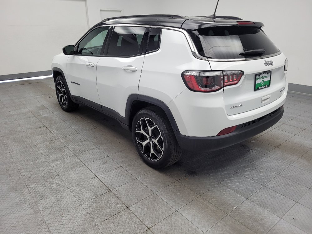 Used 2025 Jeep Compass Limited AWD/4WD image 5