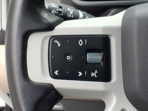 Certified 2023 Land Rover Defender 130 X-Dynamic SE AWD/4WD image 16