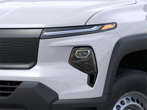 New 2025 Chevrolet Silverado EV W/T image 10