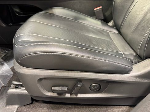 Used 2024 INFINITI QX60 Luxe image 19