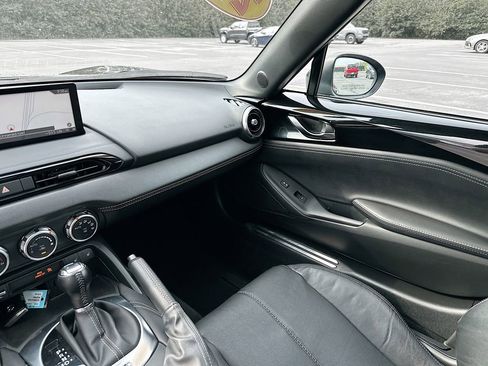 Used 2024 MAZDA MX-5 Miata RF Grand Touring image 28