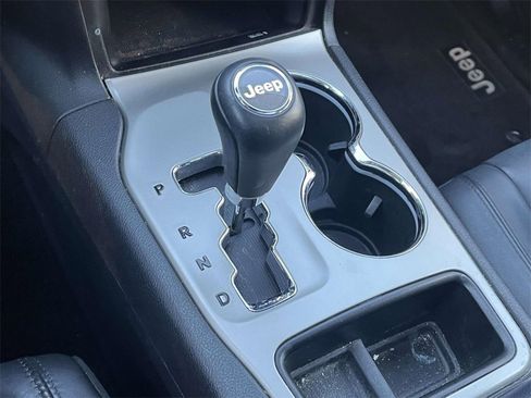 Used 2013 Jeep Grand Cherokee Laredo image 29